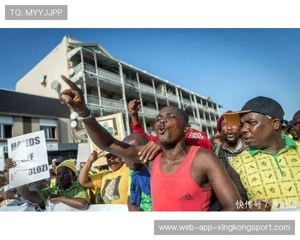 南非逆转成功，球员状态全面回升，南非球迷